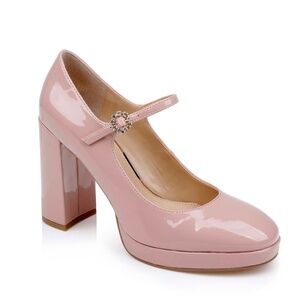 BNIB Trisha Mary Jane Platform Pumps in Patent Leather